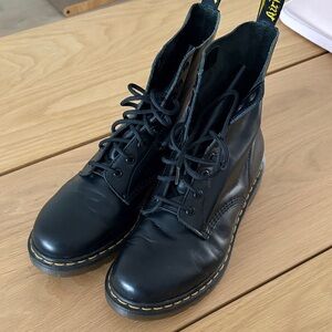 Dr. Martens 1460 Pascal Virginia Black Boot